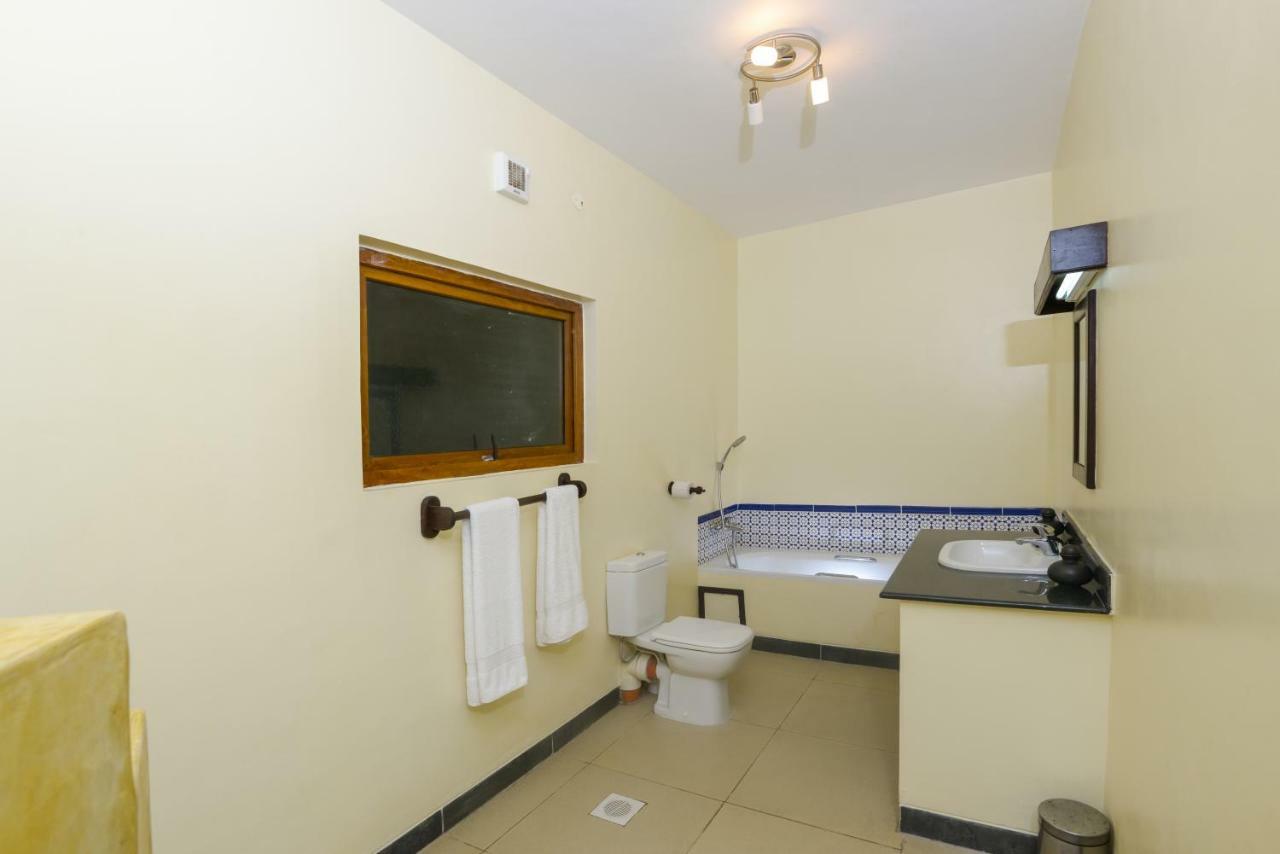 Blue Bay Cove Apartment Watamu Exterior photo